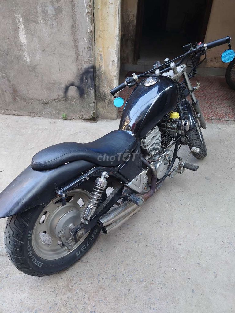 Hyosung GV 250 Bobber