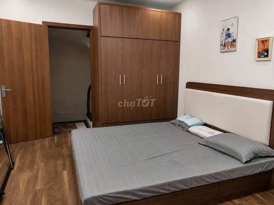 Дом 31 кв.м, 5 этажей, переулок Куинь, Хайбачынг, Ханой