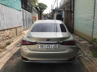 Lexus ES 2019 250 - 23000 km. Mua bán Ô tô tại Quận 3 Tp Hồ Chí Minh được đăng bởi Long Tran