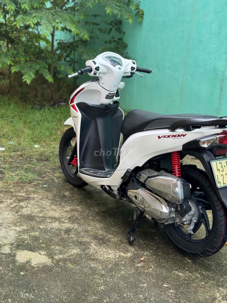 vision trắng đỏ cao cấp siu đẹp ( hỗ trợ góp 0đ). Mua bán Xe máy tại Quận Cẩm Lệ Đà Nẵng được đăng bởi Hùng Cao hình 2