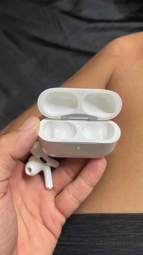 Tai nghe Apple AirPods Pro Trắng. Mua bán Tivi, Âm thanh tại Quận 4 Tp Hồ Chí Minh được đăng bởi Tấn Vũ hình 1