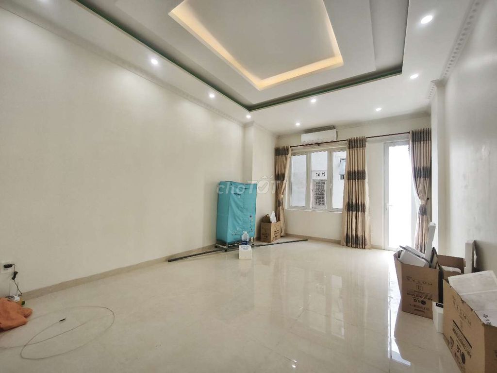 Spacious 4-bedroom house with an elevator on Trần Nguyên Đán — photo 7