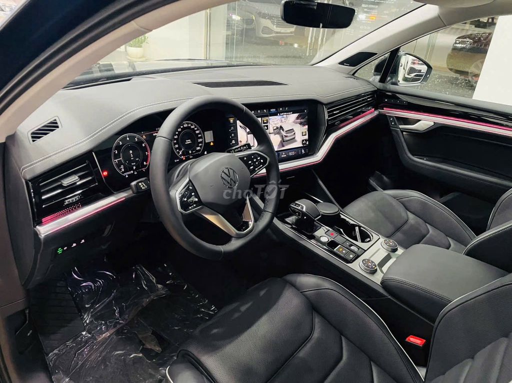 Volkswagen Touareg 2023, 699 triệu nhận xe. Mua bán Ô tô tại Quận 7 Tp Hồ Chí Minh được đăng bởi Quang Nguyễn hình 11