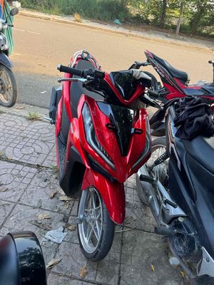 Honda Vario 150 Đỏ Tự động. Mua bán Xe máy tại Thành phố Biên Hòa Đồng Nai được đăng bởi Akaksk Kalal