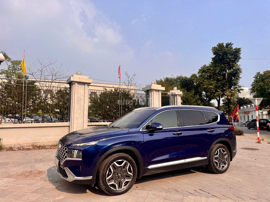 Hyundai SantaFe 2022 Премиум Дизель 71.000 км Синий