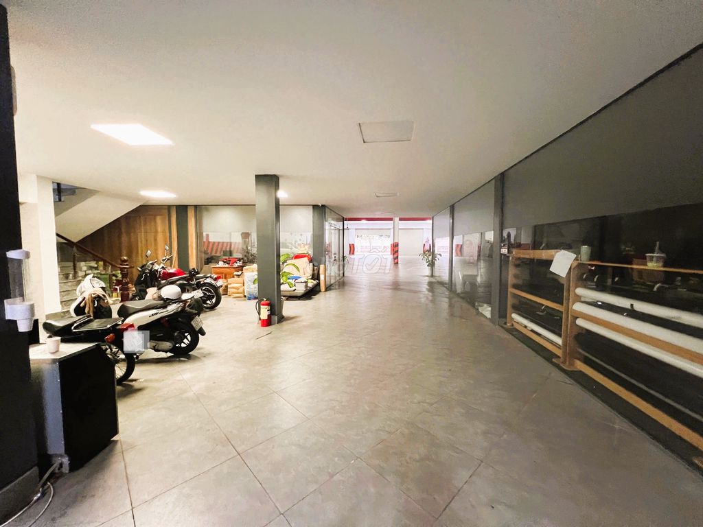 Mặt bằng kinh doanh BÀ RỊA 1400m². Cho thuê Văn phòng, Mặt bằng kinh doanh tại Thành phố Bà Rịa Bà Rịa - Vũng Tàu được đăng bởi LVT hình 5