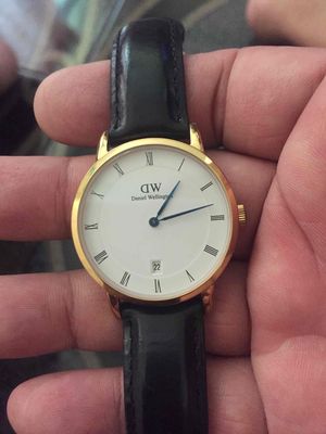 bán đồng hồ DW chính hãng đồng hồ còn mới 99%