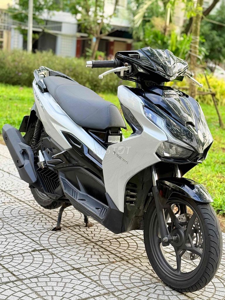 Ab 4val biển 43 bạc porcher rất đẹp,. Mua bán Xe máy tại Quận Sơn Trà Đà Nẵng được đăng bởi AN  chuyên mua bán xe máy cũ tại 386 ngô quyền sơn trà đà nẵng  BÁN XE TRẢ GÓP hình 3