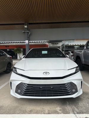 TOYOTA CAMRY 2.5 HEV TOP -  KM 100% LPTB. Mua bán Ô tô tại Huyện Bình Chánh Tp Hồ Chí Minh được đăng bởi THANH TÂM TOYOTA