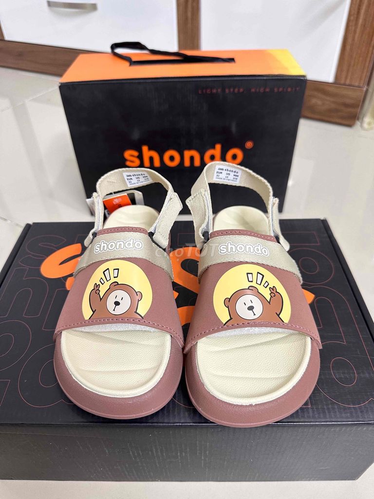 Shondo Sandals little gấu nâu SIZE 32 mới 100%