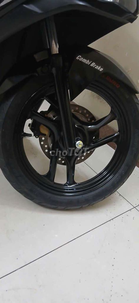 Honda Air Blade 125 2015 Đen. Mua bán Xe máy tại Quận 4 Tp Hồ Chí Minh được đăng bởi Tùng Đình Toại  hình 8