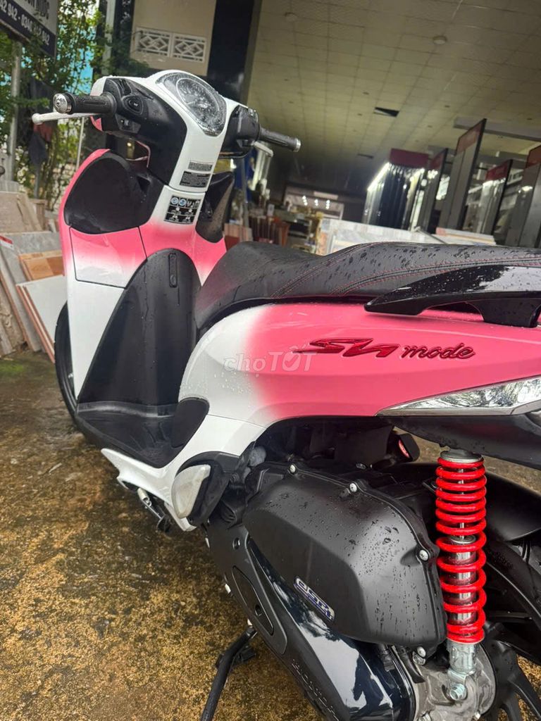Honda SH Mode 2023 ABS Hồng trắng. Mua bán Xe máy tại Huyện Chư Sê Gia Lai được đăng bởi Anh minh hình 5