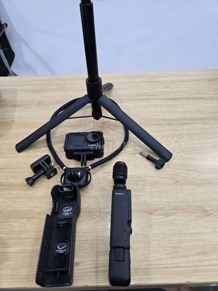 DJI Pocket 3 Đen Chống rung tốt. Mua bán Máy ảnh, Máy quay tại Quận Ngũ Hành Sơn Đà Nẵng được đăng bởi AT Camera Đà Nẵng hình 1