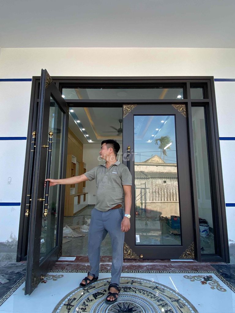 Cửa nhôm kính màu Nâu. Mua bán Nội thất, đồ gia dụng khác tại Quận Dương Kinh Hải Phòng được đăng bởi nghia hình 1