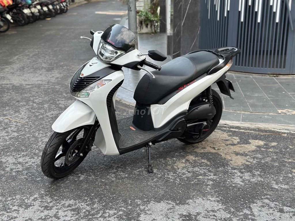 Honda SH 125cc 2014 г.в. Смарт-ключ, документы на владельца