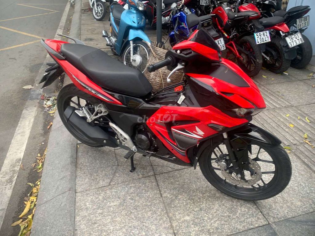 Honda winner v3 2022 mới 90% Bstp chính chủ. Mua bán Xe máy tại Quận Tân Phú Tp Hồ Chí Minh được đăng bởi Tuanduy hình 1