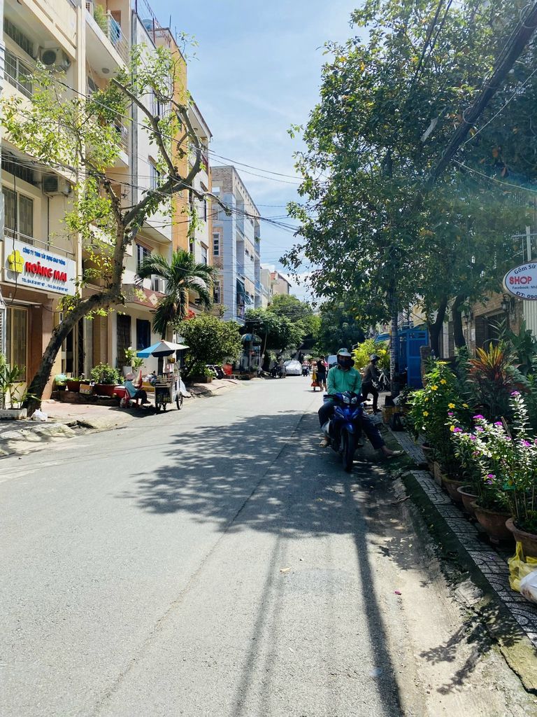 Cho Thuê Nhà Hẻm Lớn 91/5bis Lê Văn Duyệt Phường 3, Quận Bình Thạnh.