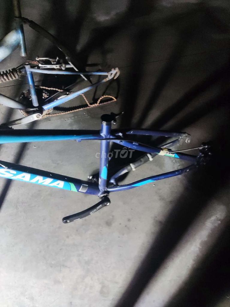 Khung xe đạp Sưu tầm.Full Nhôm.. Mua bán Xe đạp tại Huyện Long Thành Đồng Nai được đăng bởi Phụ Tùng Vinfast  hình 4