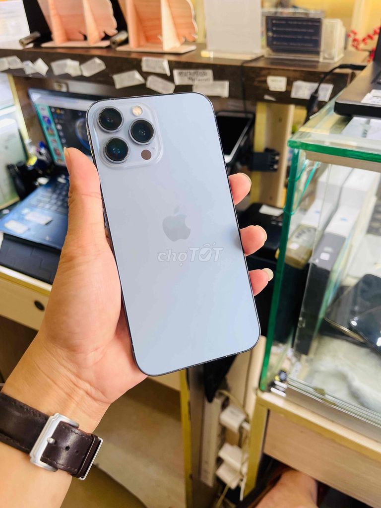 iPhone 13Pro Max 256Gb Blue 98-99% zin. Mua bán Điện thoại tại Quận 6 Tp Hồ Chí Minh được đăng bởi Nguyễn Tất Thám hình 1