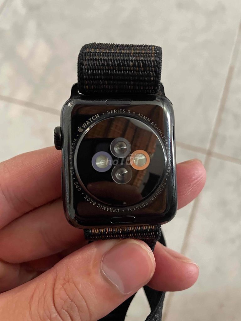 bán Apple watch seri 3 thép đen size 42