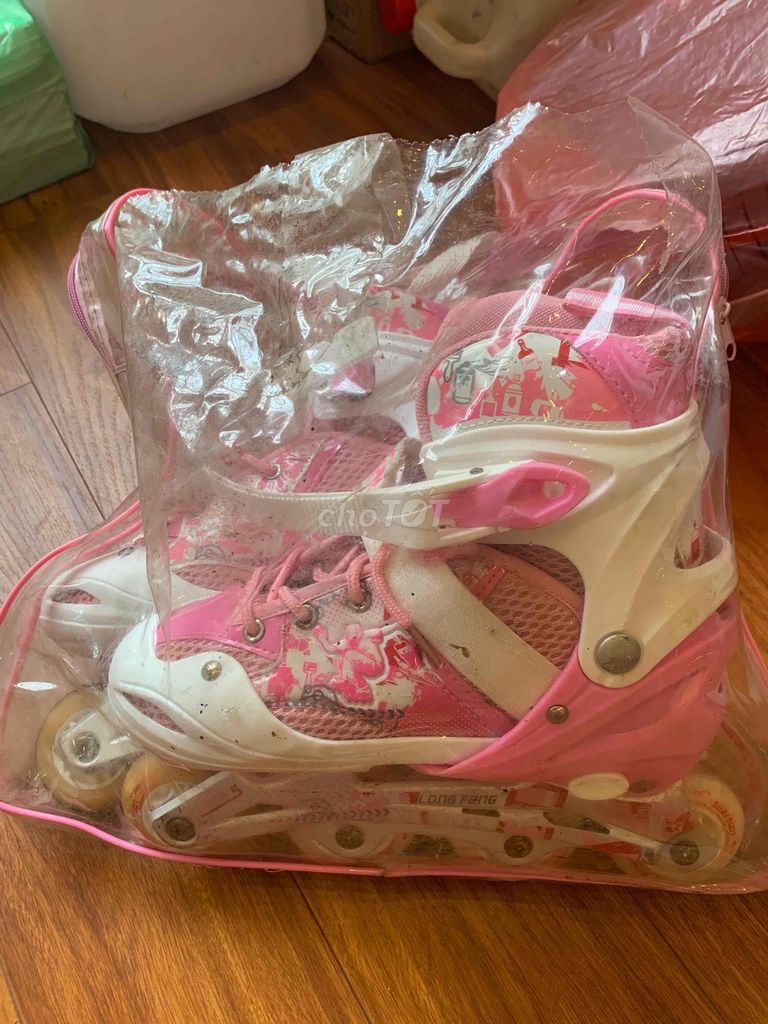 thanh lý giày trượt patin nữ. Mua bán Giày dép tại Quận Long Biên Hà Nội được đăng bởi Ngân TB hình 1