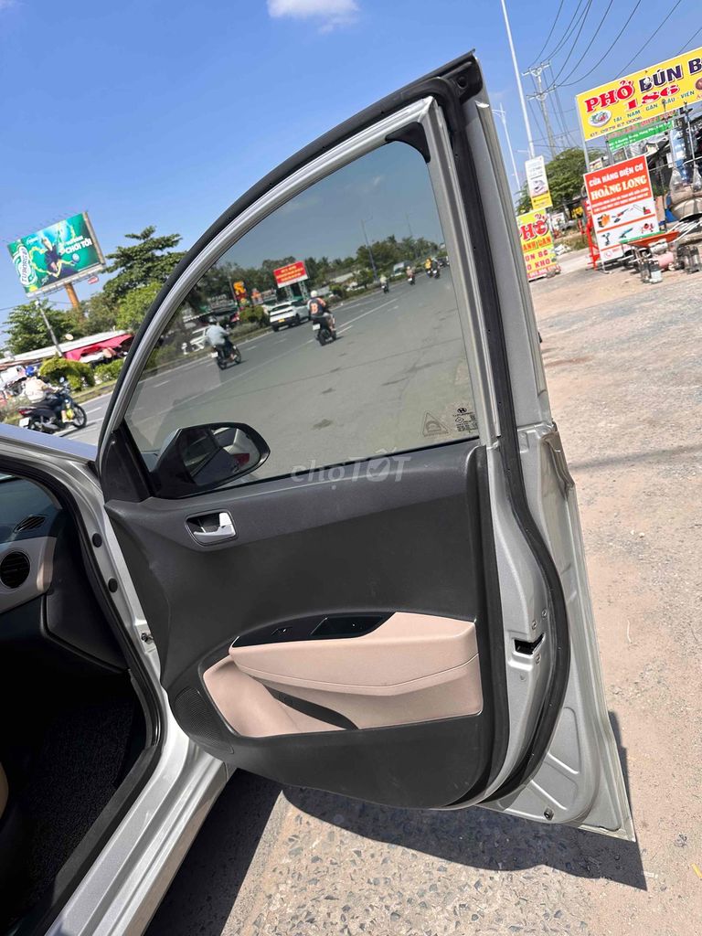 Hyundai Grand i10 2019 1.2 Full MT Bạc. Mua bán Ô tô tại Quận Cái Răng Cần Thơ được đăng bởi ÔTÔ PHÚC SƠN  TP CẦn Thơ  hình 12