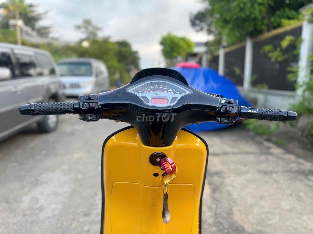 Piaggio Vespa Sprint 2015 Vàng. Mua bán Xe máy tại Huyện Củ Chi Tp Hồ Chí Minh được đăng bởi HuỳnhLâm Bổn hình 11