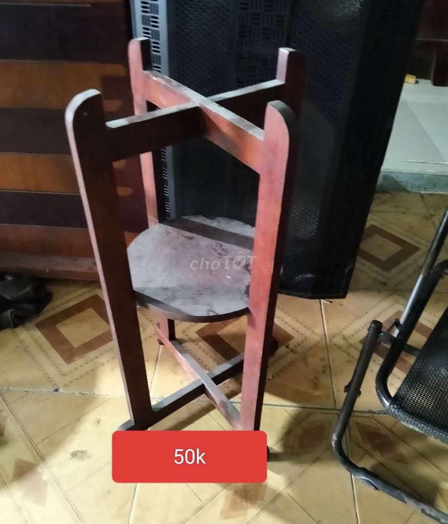 Kệ gỗ màu Nâu. Mua bán Tủ, kệ gia đình tại Thành phố Biên Hòa Đồng Nai được đăng bởi trịnh trọng hùng hình 1