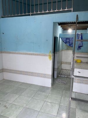 Phòng trọ 35m2 sát khu Cn Vĩnh Lộc 2 giá rẻ. Cho thuê phòng trọ tại Huyện Bến Lức Long An được đăng bởi Viet Nguyen