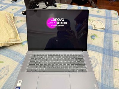 Lenovo Yoga Slim 7 Aura Core Ultra 7 258v 32GB/1TB