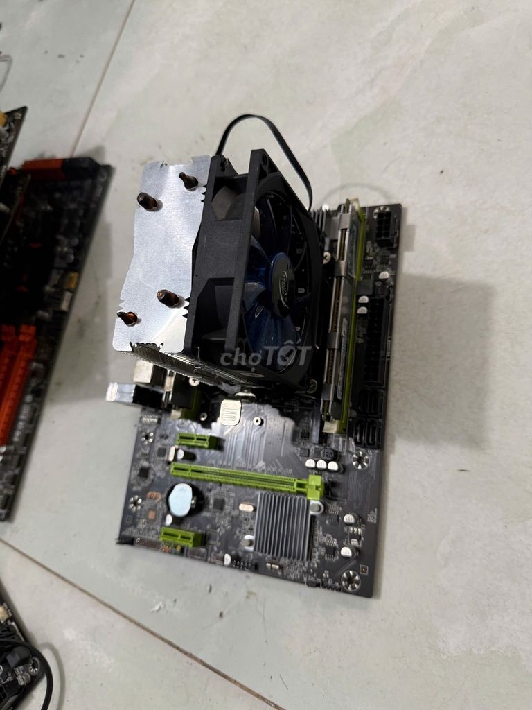 Combo X79 E5 2640V2 Ram 32GB DDR3 Tản khí LED. Mua bán Linh kiện (RAM, Card...) tại Huyện Hóc Môn Tp Hồ Chí Minh được đăng bởi Mạnh Vũ PC hình 1