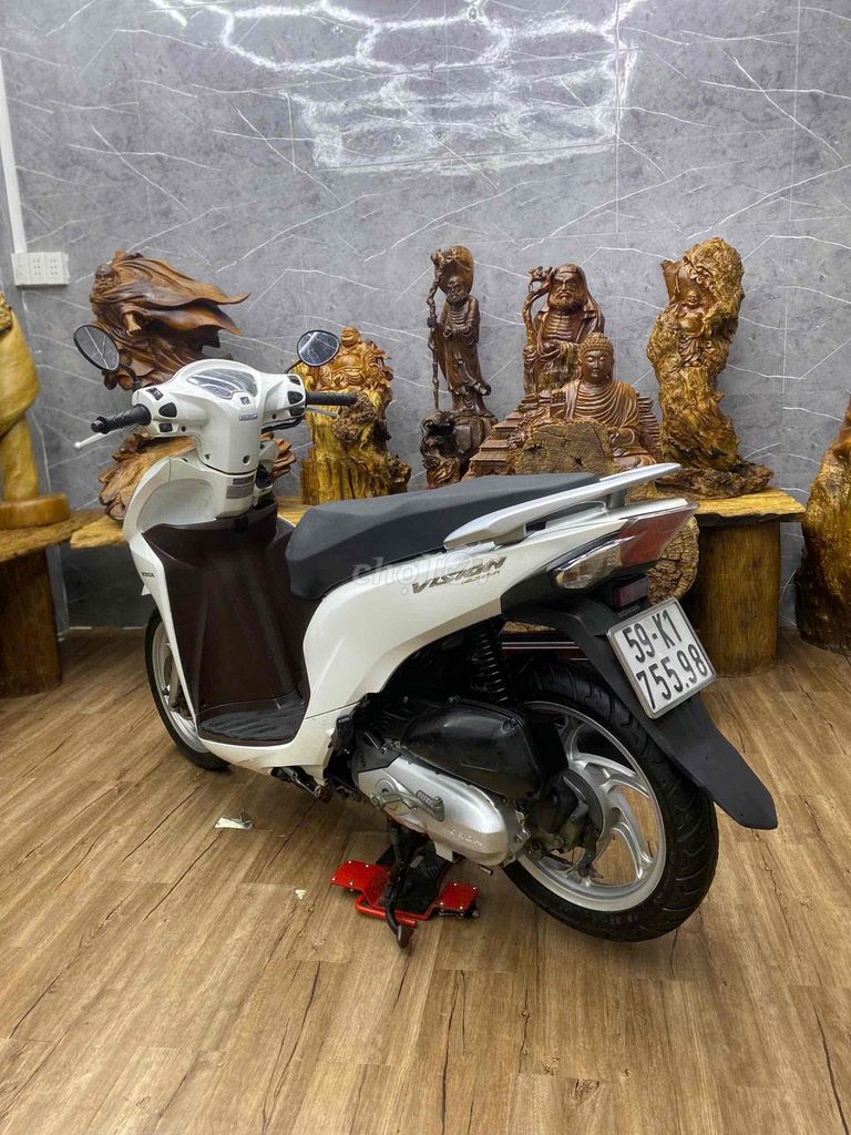 👉Vision chính chủ bstp máy zin, dàn áo đẹp keng. Mua bán Xe máy tại Quận 7 Tp Hồ Chí Minh được đăng bởi Xe Cũ Hiếu CT hình 2