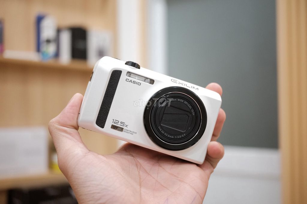 Máy ảnh Casio Exilim EX-ZR100 Trắng. Mua bán Máy ảnh, Máy quay tại Quận Gò Vấp Tp Hồ Chí Minh được đăng bởi Nhân Văn hình 1