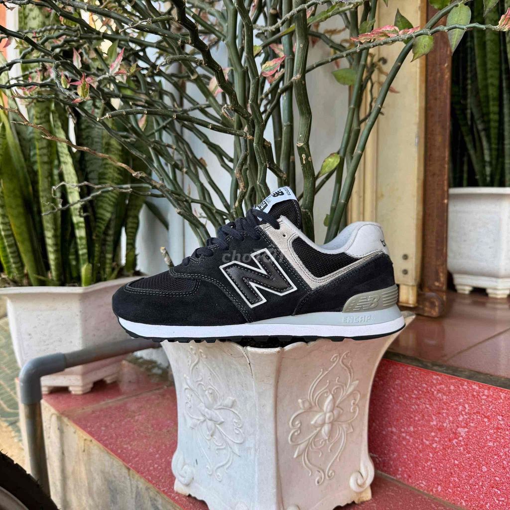 Giày thể thao New Balance 574 Nam Đen. Mua bán Giày dép tại Thành phố Pleiku Gia Lai được đăng bởi Giày Chính Hãng  hình 1