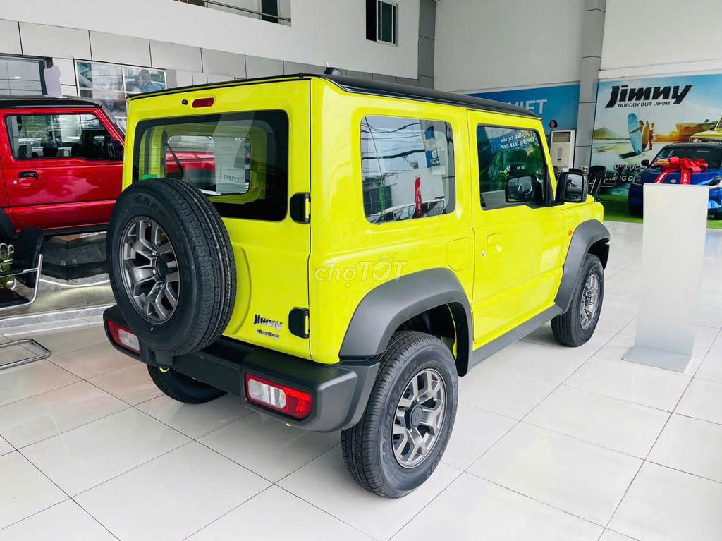 Suzuki Jimny Nhập Nhật ưu đãi hấp dẫn cuối năm. Mua bán Ô tô tại Quận 7 Tp Hồ Chí Minh được đăng bởi công ty ô tô Sài Gòn đại lý ô tô Su zu ki chính hãng hình 2