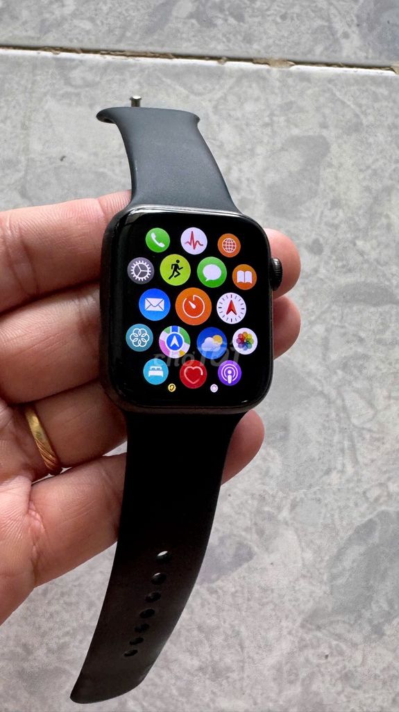 Apple Watch Series 6 Đen 44mm, khung titan. Mua bán Thiết bị đeo thông minh tại Thành phố Phan Rang-Tháp Chàm Ninh Thuận được đăng bởi Văn Bang hình 1