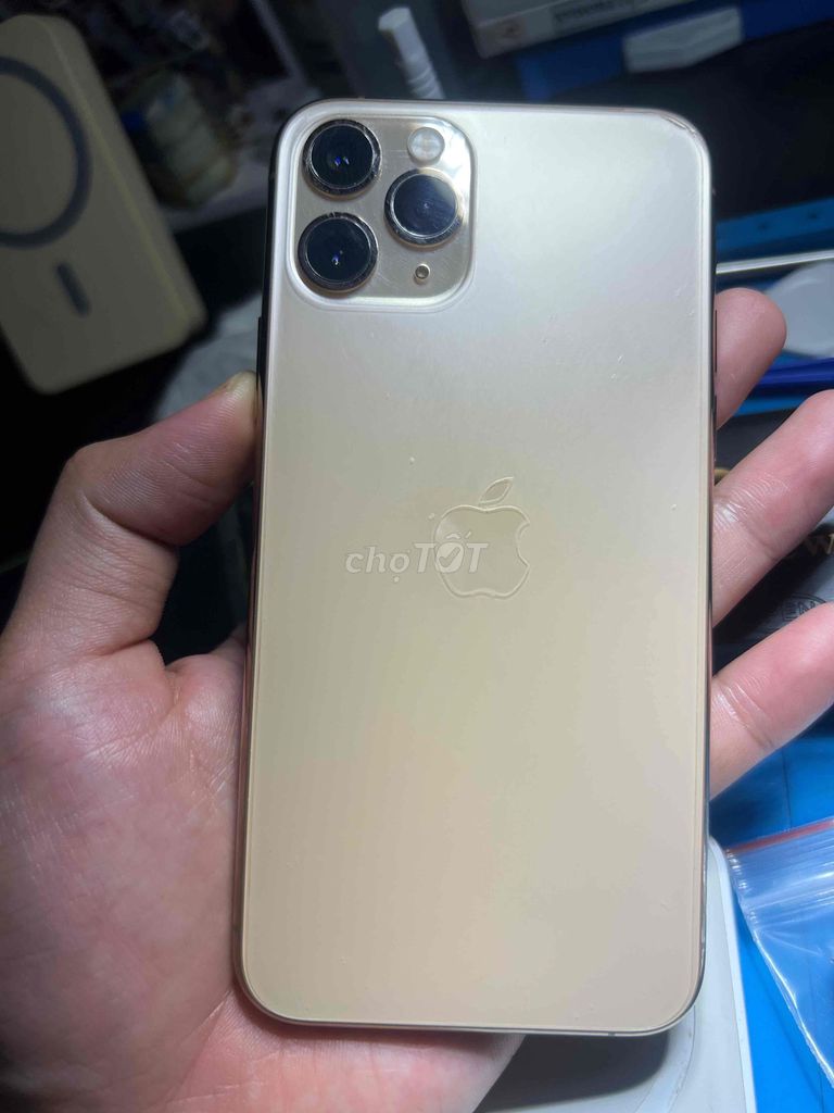 Apple iPhone 11 Pro 64GB Vàng Đã sử dụng. Mua bán Điện thoại tại Quận Bình Tân Tp Hồ Chí Minh được đăng bởi Quý Màu Hường hình 1