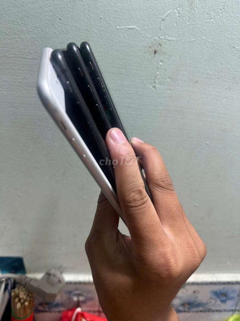 Apple iPhone 7 Đen, Bạc Đã sử dụng. Mua bán Điện thoại tại Thị xã Tân Uyên Bình Dương được đăng bởi tan dang hình 1