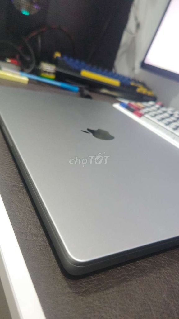 Apple MacBook Pro M1 16 inch 16GB/512GB. Mua bán Laptop tại Thành phố Buôn Ma Thuột Đắk Lắk được đăng bởi Nguyễn Thái Toàn hình 1