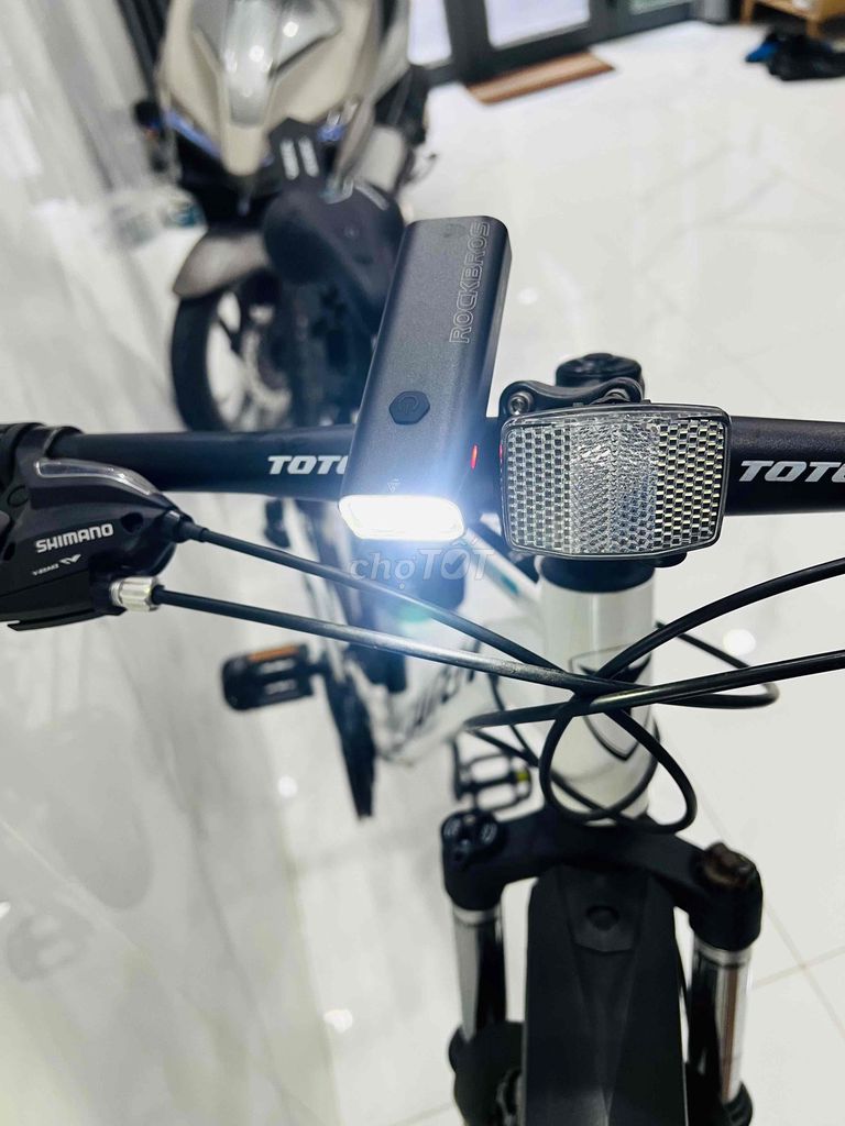 Xe đạp Totem khung nhôm nhẹ, như mới, còn bảo hành. Mua bán Xe đạp tại Quận 11 Tp Hồ Chí Minh được đăng bởi Trần Tiến Định hình 2