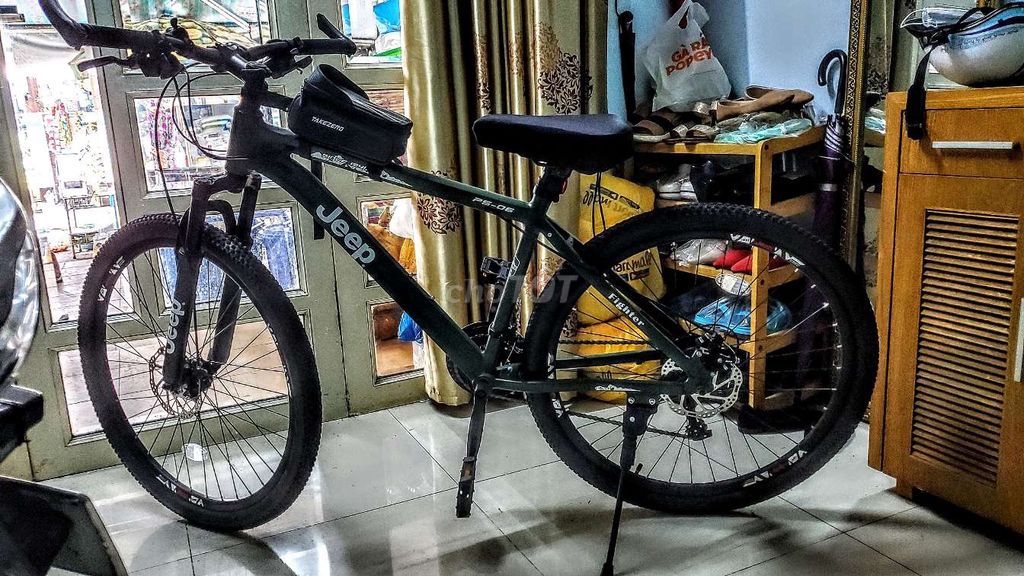 Xe đạp thể thao Jeep. Mua bán Xe đạp tại Quận 4 Tp Hồ Chí Minh được đăng bởi Đức Đinh hình 1