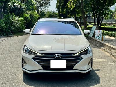 Hyundai Elantra 2021 2.0 AT màu trắng