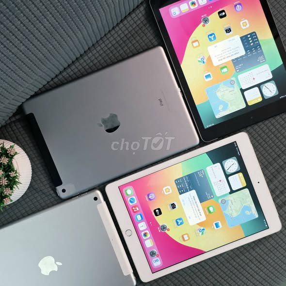 Apple iPad Gen 6 32GB Bạc. Mua bán Máy tính bảng tại Quận 5 Tp Hồ Chí Minh được đăng bởi Hội Đồ Điện Tử hình 1