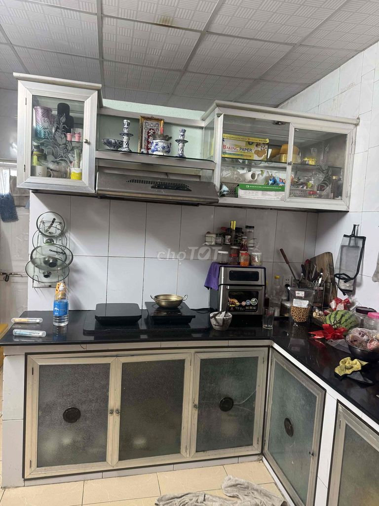 Kệ tủ bếp nhôm kính trắng. Mua bán Tủ, kệ gia đình tại Quận Hải Châu Đà Nẵng được đăng bởi Hồng Ngọc hình 1