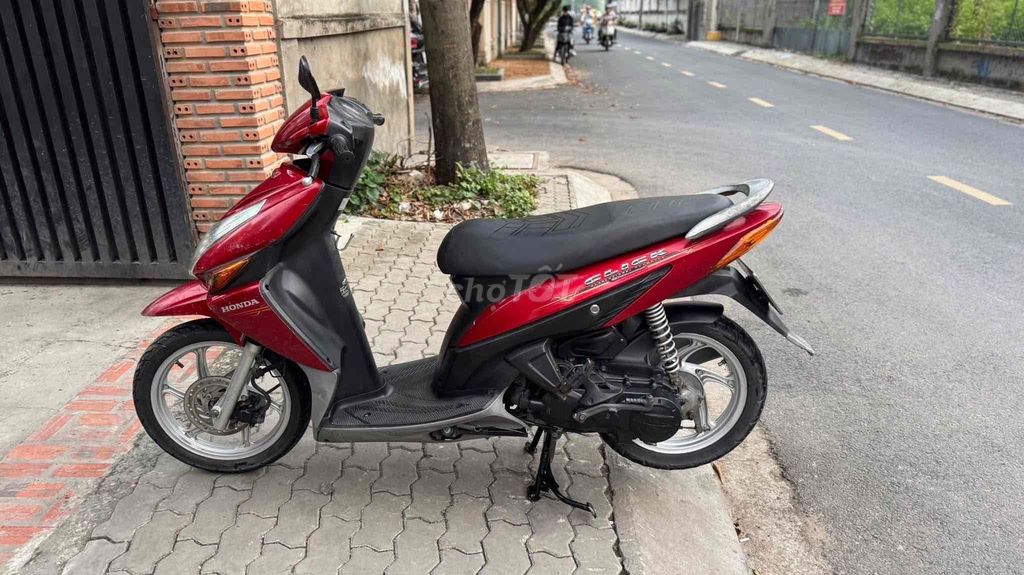 Honda Click 110 2011 Đỏ. Mua bán Xe máy tại Quận Bình Thạnh Tp Hồ Chí Minh được đăng bởi Quyphan hình 4