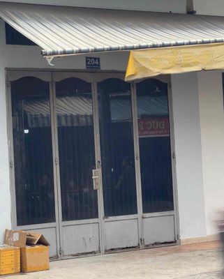 cho thuê nhà nguyên căn hoặc mặt bằng kinh doanh. Cho thuê nhà ở tại Quận 12 Tp Hồ Chí Minh được đăng bởi nguyen shin 