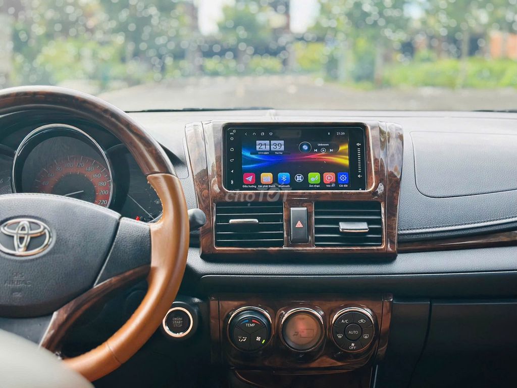 Toyota Yaris 2015 G màu Trắng. Mua bán Ô tô tại Thành phố Pleiku Gia Lai được đăng bởi Kết Nguyễn hình 4