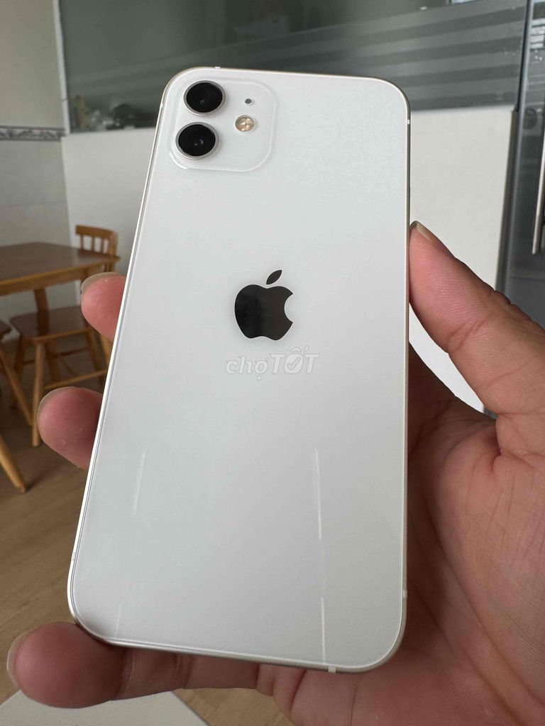 Apple iPhone 12 64GB Trắng 96%. Mua bán Điện thoại tại Quận Ninh Kiều Cần Thơ được đăng bởi Khải mobile hình 1