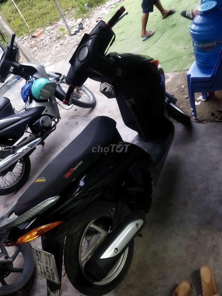 Tinh trang okay máy êm nhìn xe la biết cần lh em. Mua bán Xe máy tại Quận 8 Tp Hồ Chí Minh được đăng bởi siêu rẻ hình 2