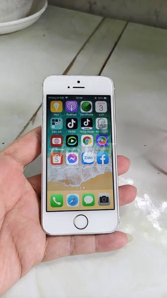 Apple iPhone 5s 32GB Trắng Đã sử dụng Full vân tay. Mua bán Điện thoại tại Huyện Phú Quí Bình Thuận được đăng bởi Hội Đồ Điện Tử hình 1